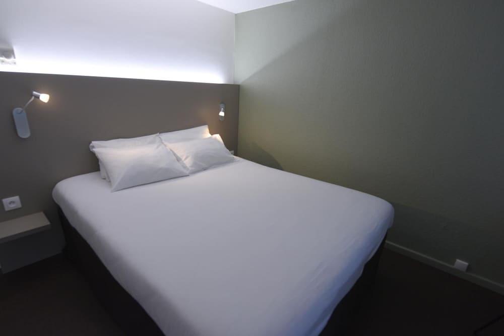 Campanile Annecy ~ Metz-Tessy Hotel ภายนอก รูปภาพ