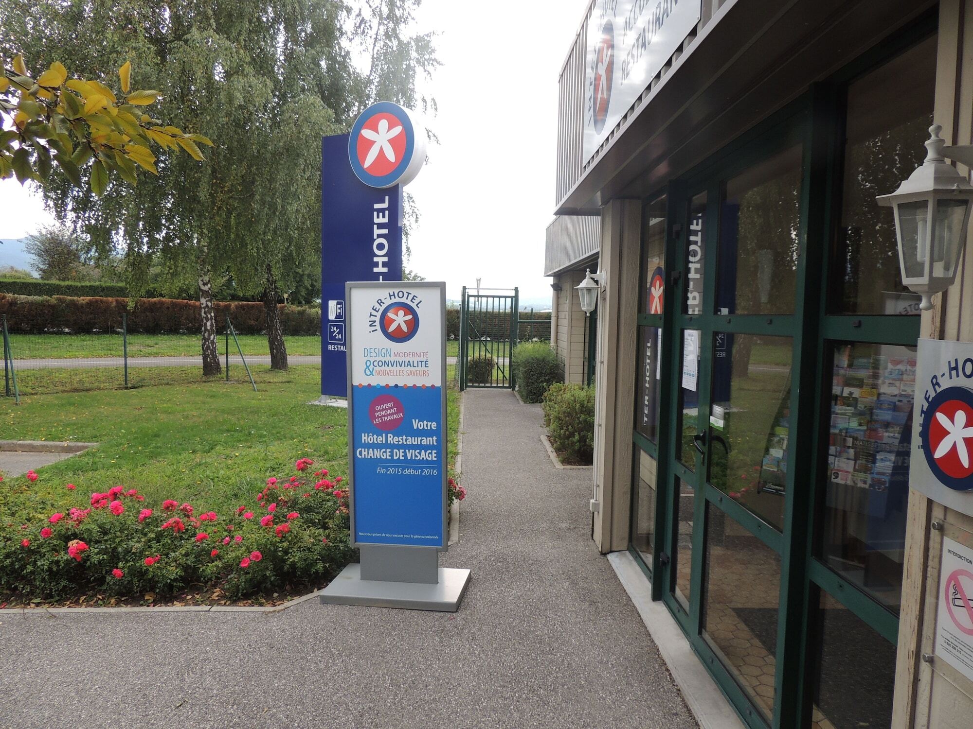 Campanile Annecy ~ Metz-Tessy Hotel ภายนอก รูปภาพ